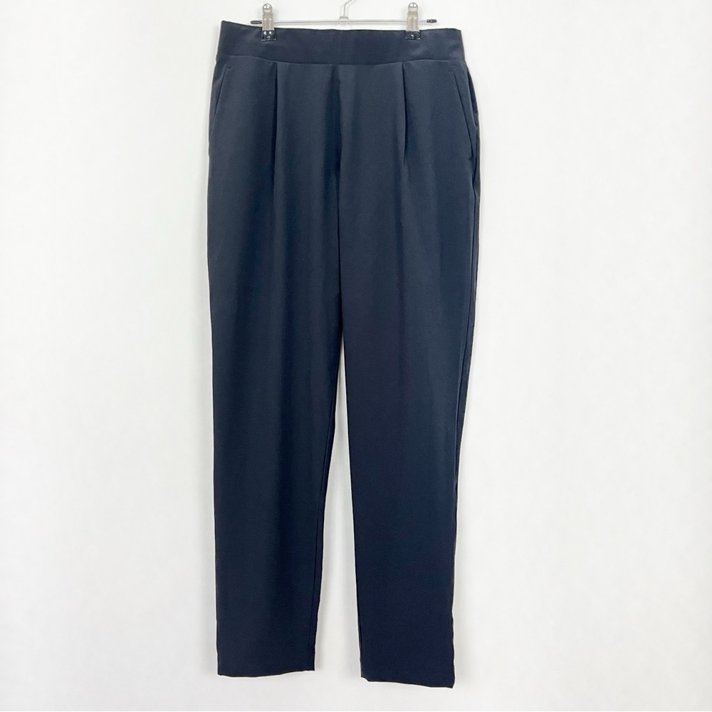 Lolë Women’s Black Pull On Romina Pants Size Small‎ with Pockets Minimalist